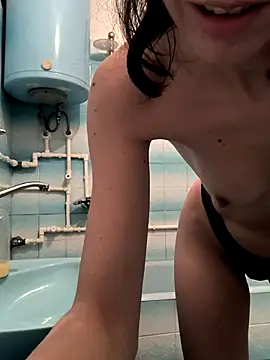 Snapshot of beaverwoman chatting on 02/27/25, 09:58 beaverwoman online show from 02/27/25, 09:58