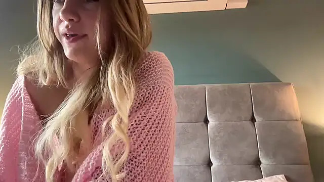 LustfulLuna  online show from 02/28/25, 10:30