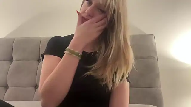 LustfulLuna  online show from 01/17/26, 06:44