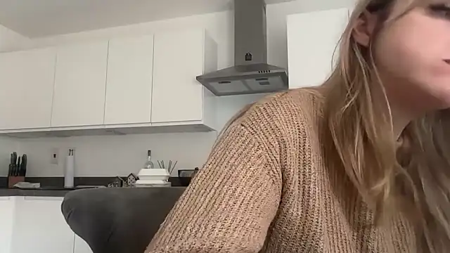 LustfulLuna  online show from 03/31/26, 02:17