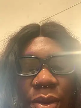 bonbonaumiel online show from 01/05/25, 01:04