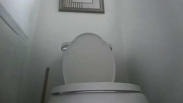 Snapshot of you_like_my_chocolate101 chatting on 10/11/25, 08:40 you like my chocolate101 online show from 10/11/25, 08:40