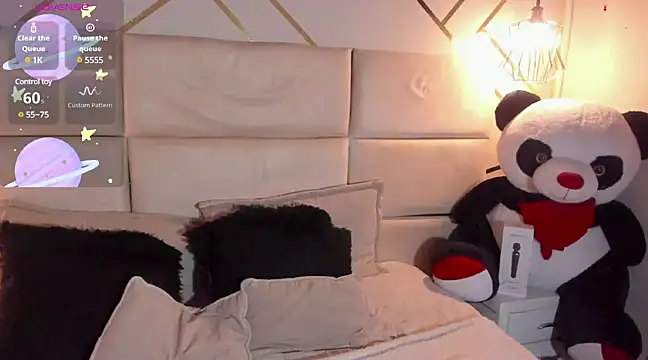 Snapshot of Nathaliajonees chatting on 02/12/25, 12:44 Nathaliajonees online show from 02/12/25, 12:44