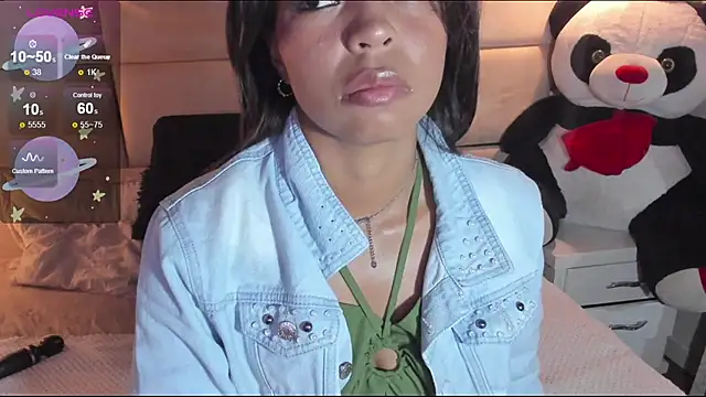 Snapshot of Nathaliajonees chatting on 10/30/25, 01:34 Nathaliajonees online show from 10/30/25, 01:34