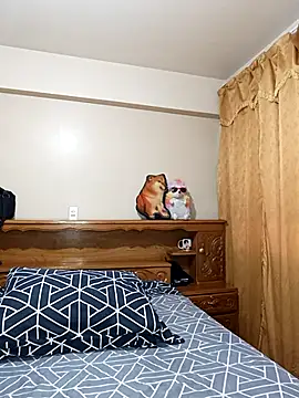 Lucy Chery online show from 11/05/25, 10:21