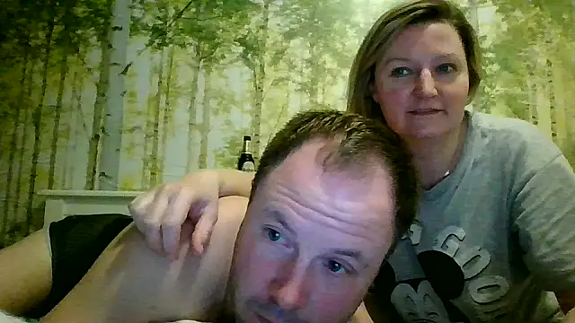 Snapshot of CoupleKitty chatting on 02/16/25, 09:48 CoupleKitty online show from 02/16/25, 09:48