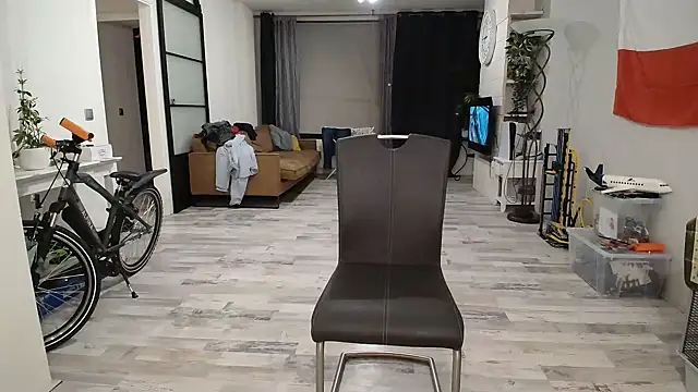 Snapshot of CoupleKitty chatting on 09/28/25, 06:57 CoupleKitty online show from 09/28/25, 06:57