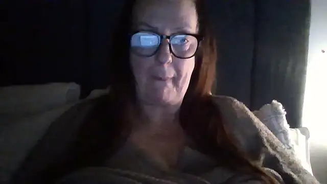 Snapshot of Tillieuk chatting on 03/30/26, 10:22 Tillieuk online show from 03/30/26, 10:22