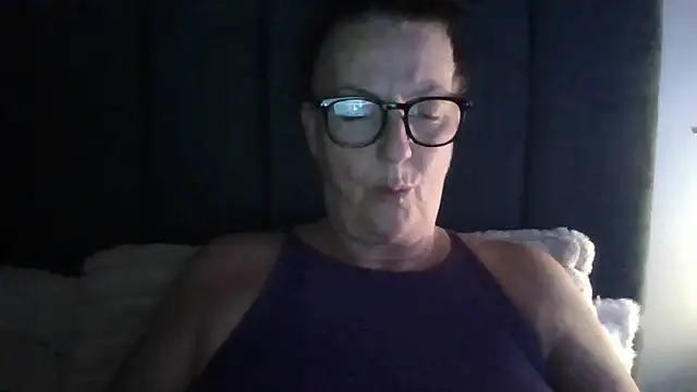 Snapshot of Tillieuk chatting on 04/28/26, 10:15 Tillieuk online show from 04/28/26, 10:15