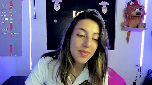 Snapshot of queen-natty chatting on 12/03/24, 06:15 queen-natty online show from 12/03/24, 06:15