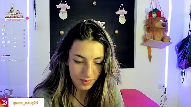Snapshot of queen-natty chatting on 12/19/24, 09:51 queen-natty online show from 12/19/24, 09:51