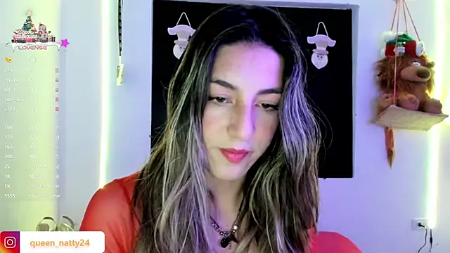 Snapshot of queen-natty chatting on 12/27/24, 04:15 queen-natty online show from 12/27/24, 04:15