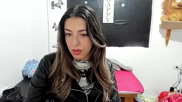 Snapshot of queen-natty chatting on 02/03/25, 02:24 queen-natty online show from 02/03/25, 02:24