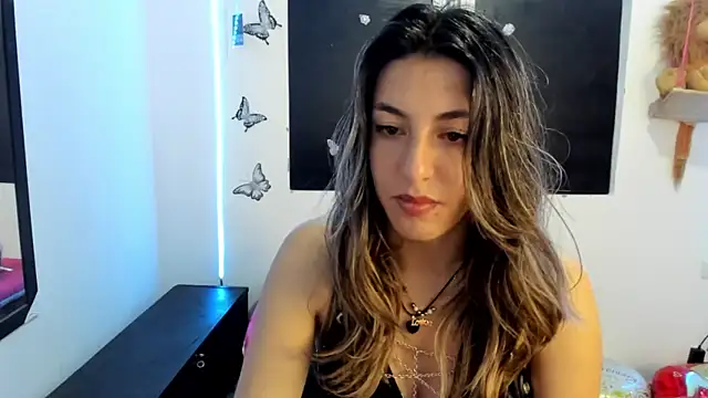 Snapshot of queen-natty chatting on 02/06/25, 07:45 queen-natty online show from 02/06/25, 07:45