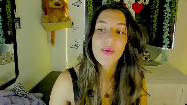 Snapshot of queen-natty chatting on 03/10/26, 02:00 queen-natty online show from 03/10/26, 02:00