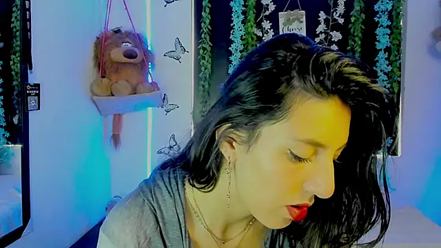Snapshot of queen-natty chatting on 03/19/26, 01:15 queen-natty online show from 03/19/26, 01:15