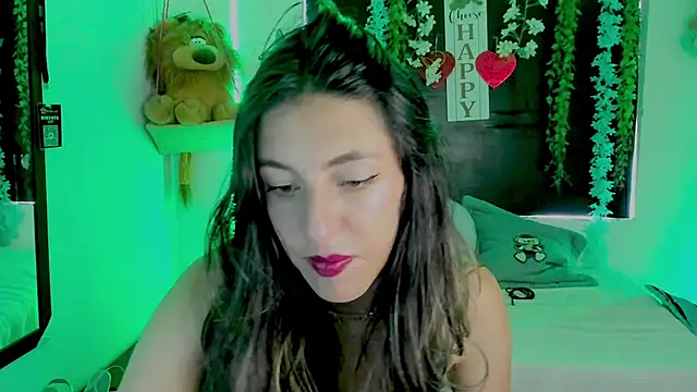 Snapshot of queen-natty chatting on 03/25/26, 02:23 queen-natty online show from 03/25/26, 02:23