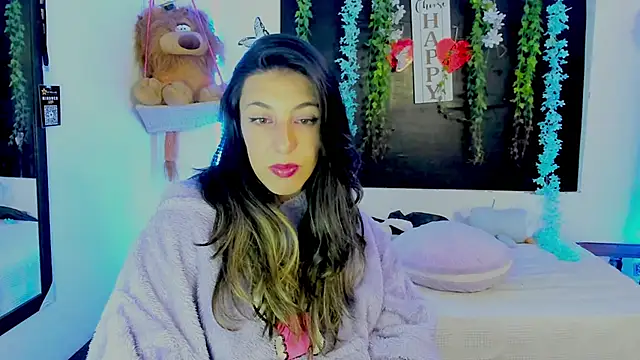 Snapshot of queen-natty chatting on 04/08/26, 03:17 queen-natty online show from 04/08/26, 03:17