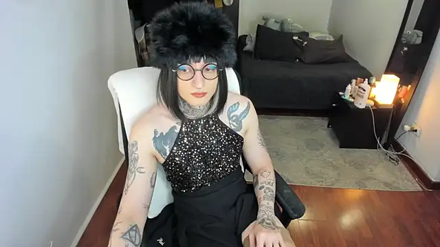 Snapshot of ShiiraVelkor chatting on 02/05/26, 09:25 ShiiraVelkor online show from 02/05/26, 09:25