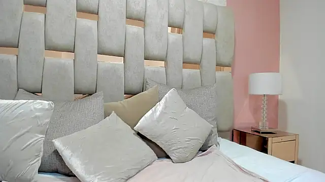 nicole fisherr online show from 03/12/26, 04:51