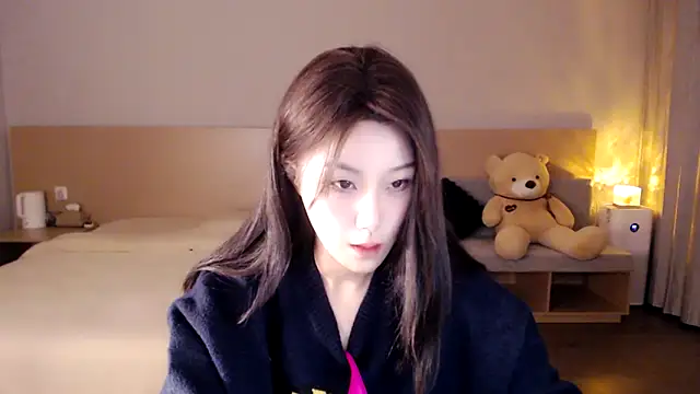 Snapshot of Lucky-baby chatting on 12/24/24, 01:39 Lucky-baby online show from 12/24/24, 01:39