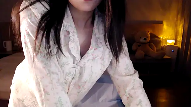 Snapshot of Lucky-baby chatting on 12/25/24, 05:37 Lucky-baby online show from 12/25/24, 05:37