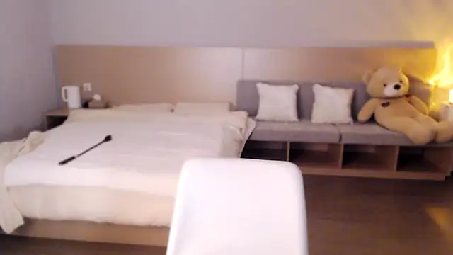 Snapshot of Lucky-baby chatting on 01/17/25, 04:47 Lucky-baby online show from 01/17/25, 04:47