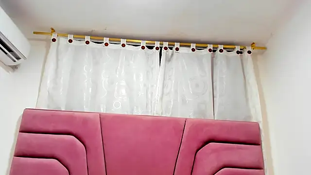 Snapshot of Brianrosex chatting on 09/24/25, 02:26 Brianrosex online show from 09/24/25, 02:26