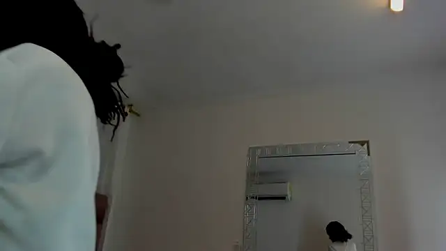 Snapshot of Brianrosex chatting on 09/30/25, 02:27 Brianrosex online show from 09/30/25, 02:27