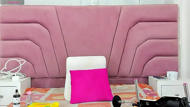 Snapshot of Brianrosex chatting on 11/17/25, 03:56 Brianrosex online show from 11/17/25, 03:56