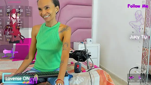 Snapshot of Brianrosex chatting on 11/18/25, 03:23 Brianrosex online show from 11/18/25, 03:23