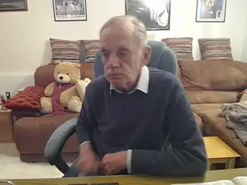 Snapshot of Ferret7777 chatting on 04/15/26, 04:25 Ferret7777 online show from 04/15/26, 04:25