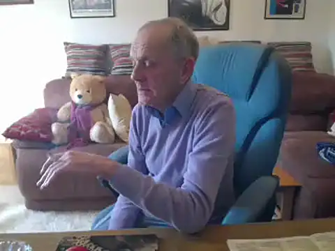 Snapshot of Ferret7777 chatting on 04/21/26, 04:23 Ferret7777 online show from 04/21/26, 04:23