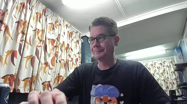 tilobinder online show from 12/26/24, 01:32