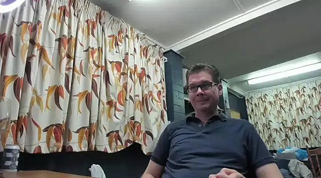 tilobinder online show from 01/10/25, 02:23