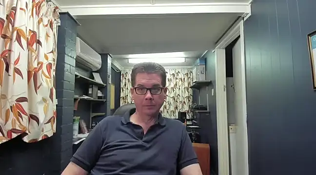 tilobinder online show from 01/13/25, 02:11