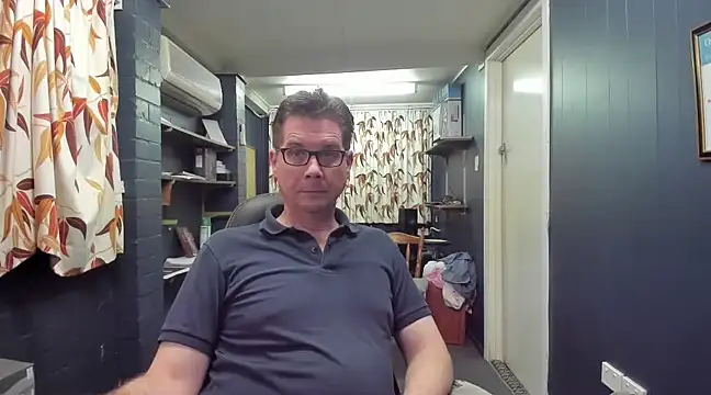 tilobinder online show from 03/02/25, 01:27