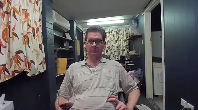 tilobinder online show from 03/14/25, 01:02