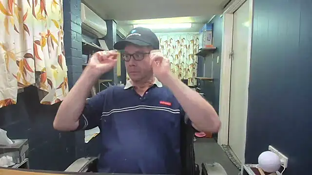 tilobinder online show from 11/24/25, 02:28