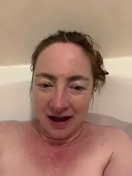 LouiseTswing online show from 12/09/24, 04:58