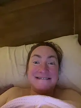 LouiseTswing online show from 12/30/24, 11:28