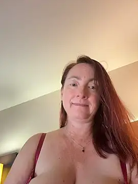 LouiseTswing online show from 07/16/26, 07:31