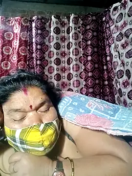 Hot Falguni online show from 02/13/25, 07:31