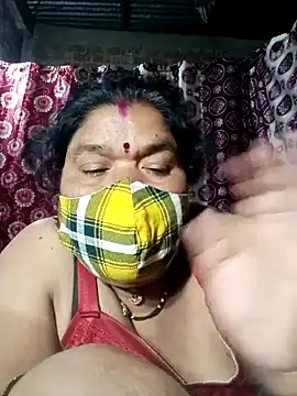 Hot Falguni online show from 02/14/25, 01:23