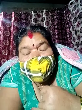 Hot Falguni online show from 02/17/25, 01:04