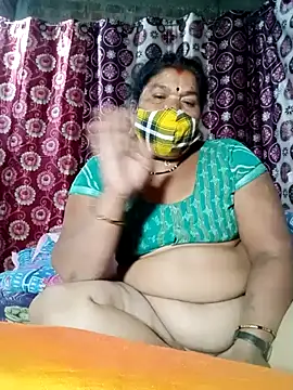 Hot Falguni online show from 02/17/25, 04:26
