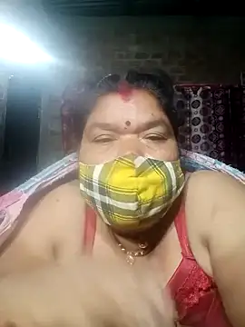 Hot Falguni online show from 02/20/25, 01:25