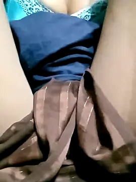 Hot Falguni online show from 03/18/25, 01:53