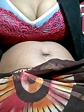 Hot Falguni online show from 03/22/25, 02:03