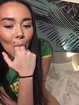 Snapshot of mayakitsune69 chatting on 03/22/25, 03:31 mayakitsune69 online show from 03/22/25, 03:31